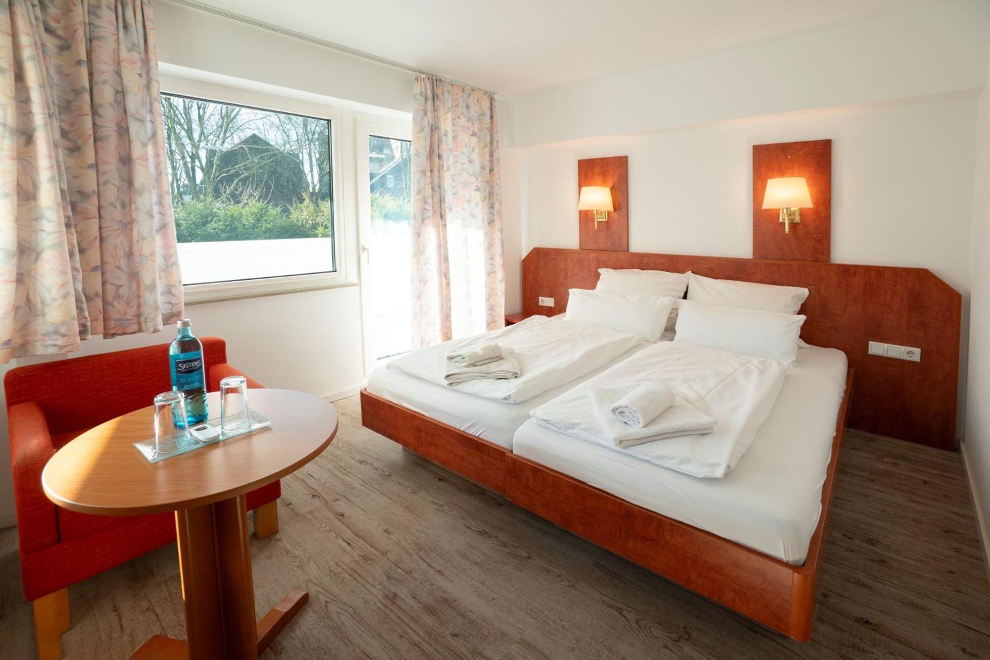 Hotel Zur Post Herne Ngoại thất bức ảnh